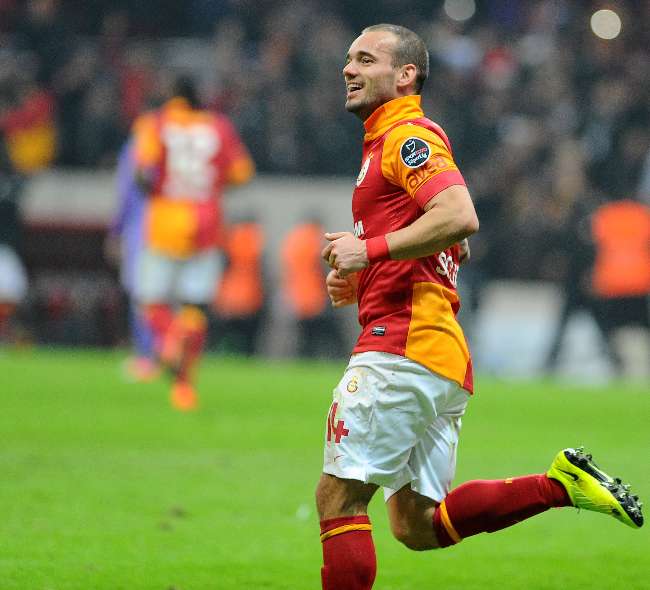 Sneijder Ve Tuncay İlk 15’te