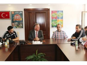 Başkan Koçal Özel Sporcuları Konuk Etti