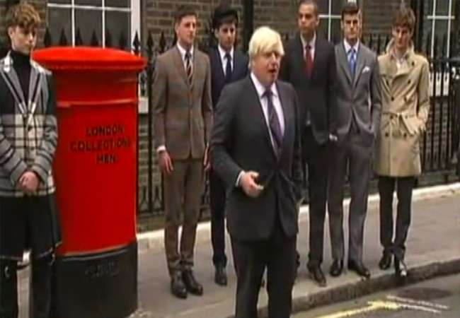 Belediye Başkanı Modellik Yaptı