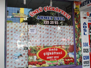 Sadece Üç Dükkân Kapalı!