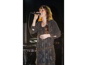 Fransız Sanatçı Zaz Bursa’da Konser Verdi