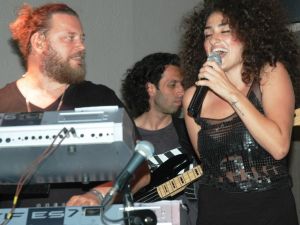 Tatlıses’in Kızı Olduğu İddia Edilen Dilan: Kalbim Çok Kırıldı