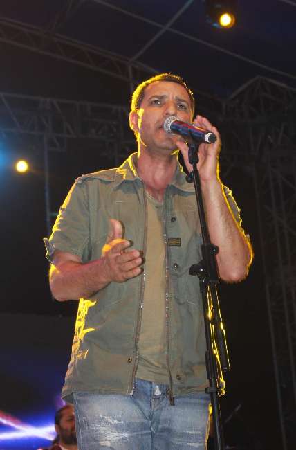 Rafet El Roman Hayranlarıyla Buluştu