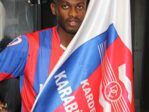 Karabükspor, Sheltona İmza Attırdı