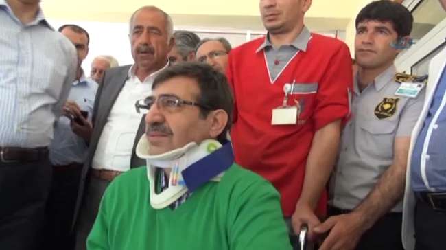 AK Parti’li Vekil Kazada Yaralandı