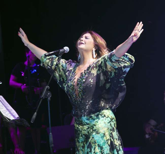 Sibel Can Gönülleri Fethetti