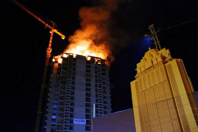 Otel Alev Alev Yandı