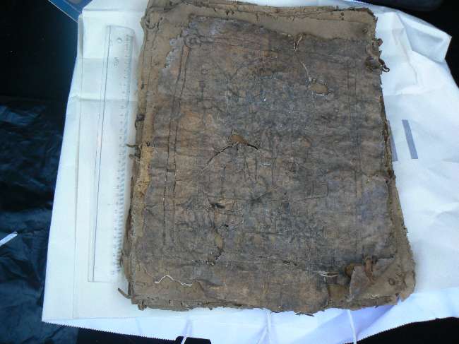 Bin 700 Yıllık İncil’le Yakalandı