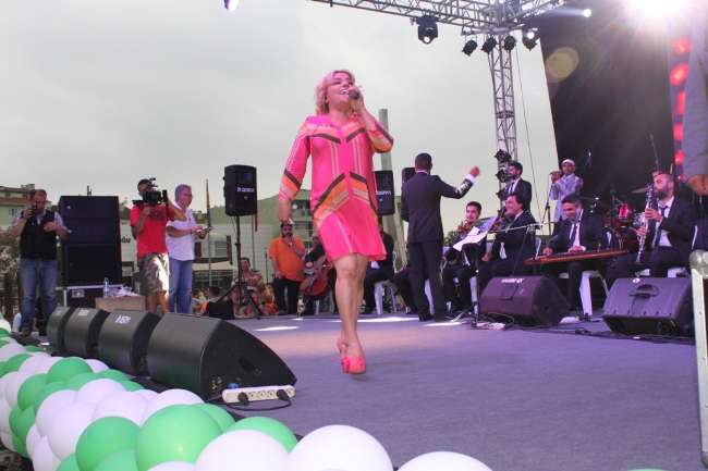 Kibariye Bursalıları Coşturdu