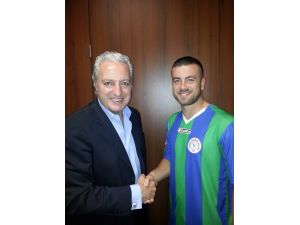 Çaykur Rizespor Kağan Söylemezgilleri Renklerine Kattı