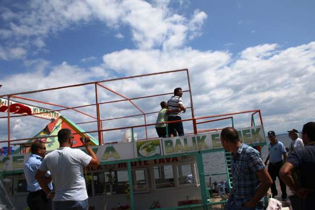 Teknesi İçin Gemileri Yaktı