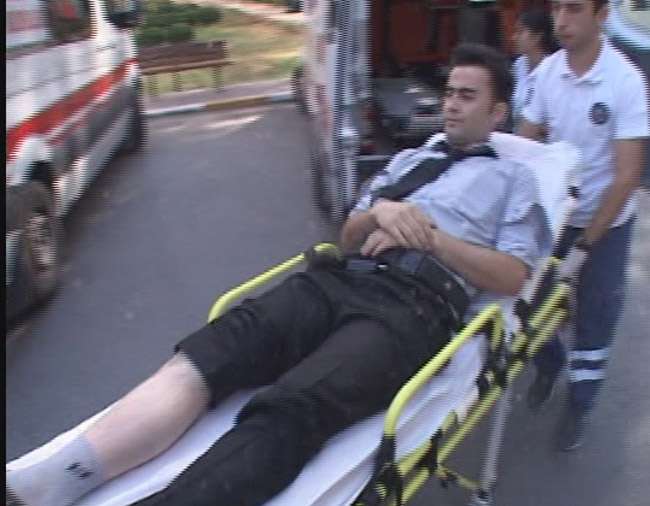 Yanlışlıkla Kendini Vurdu