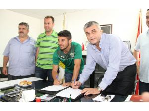 Akhisar Belediyespor, Kerim Zengin’i Renklerine Bağladı