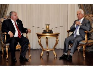 Cumhurbaşkanı Eroğlu, Gap Gazeteciler Birliği Heyetini Kabul Etti