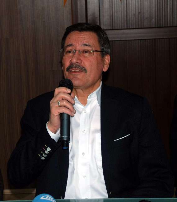 Gökçek’ten Şaşırtıcı Mustafa Sarıgül İddiası