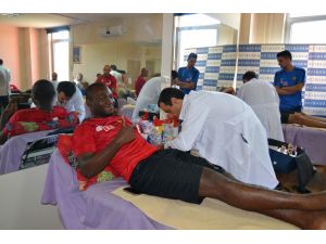 Eskişehirsporlu Futbolcular Sağlık Kontrolünden Geçti