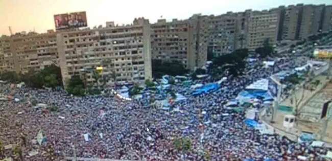Darbe Karşıtları Mısır Sokaklarında