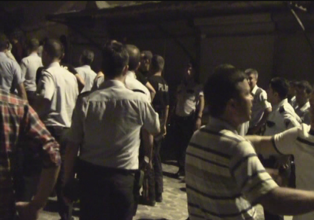 Savaş Değil Mahalle Kavgası