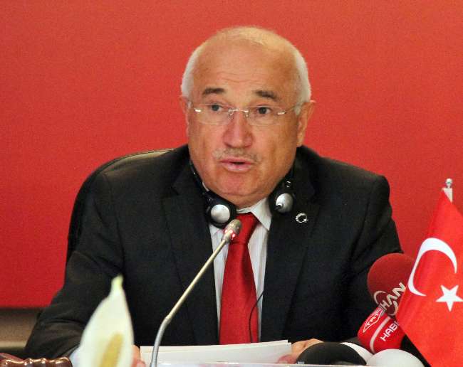 Çiçek’in, Yeni Anayasa Mesaisi Başlıyor