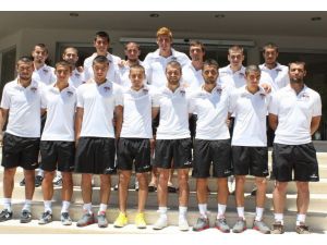 Manisaspor Genç Ekibiyle Hazırlıklarını Sürdürüyor