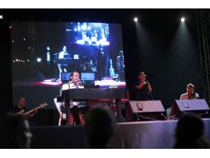 Başakşehir’de Yücel Arzen’den Büyülü Bir Gece