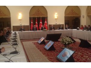 Dışişleri Bakanlığı’nda Kritik Dönemde Önemli Zirve