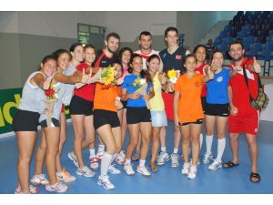 Milli Voleybolculara Çam Balı Dopingi