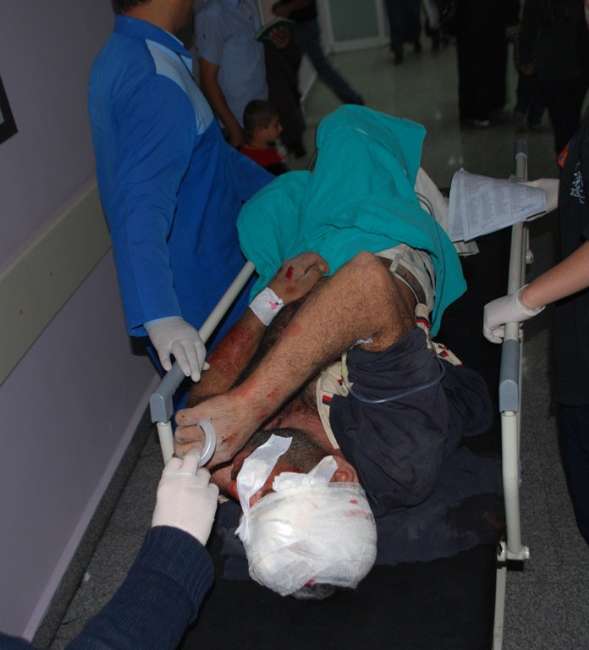 Silahlı Kavga:1’i Polis 4 Yaralı