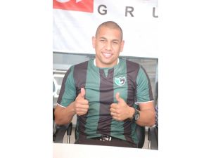 Denizlispor’da Kahe İmzaladı