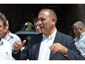 Gürsel Tekin O Genci Ziyaret Etti