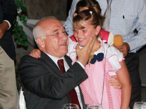 Meclis Başkanı Çiçekten Kimsesiz Çocuklarla Futbol Sohbeti