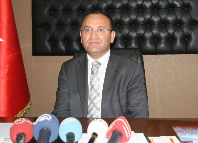 Bozdağ’dan Anayasa Yorumu