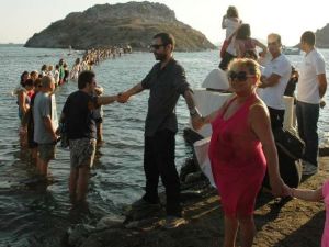 Nejat İşler Eylemde