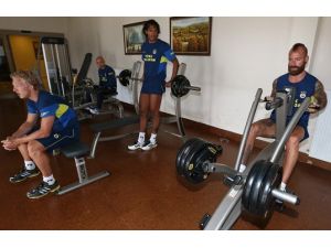 Fenerbahçe, Hazırlıklarını Sürdürüyor