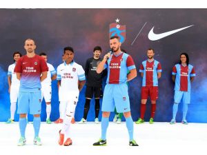 Trabzonspor Yeni Sezon Formalarını Tanıttı
