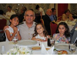 Orgeneral Özel’den Anlamlı İftar