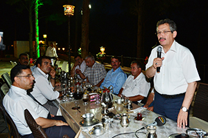 Başkan Poyraz’dan Belediye Başkanlarına İftar