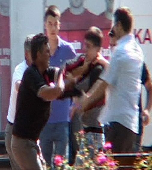 Yumruk Yumruğa Kavga