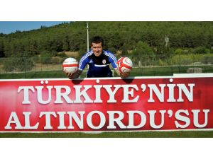 Altınordu Teknik Direktörü Hüseyin Eroğlu: