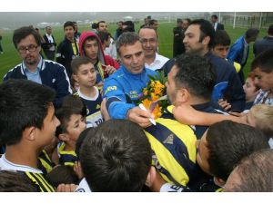 Düzce Protokolünden Fenerbahçe’ye Moral Ziyareti
