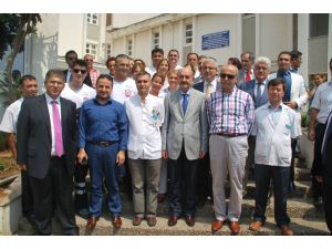 Bakan Müezzinoğlu: Doktor Ve Hemşirelere Kendi Evladımız Gibi Sahip Çıkmamız Gerekir