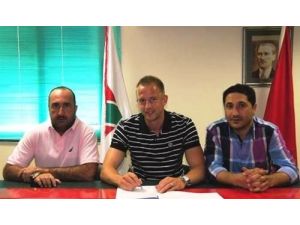 Karşıyaka Transferde Hız Kesmiyor