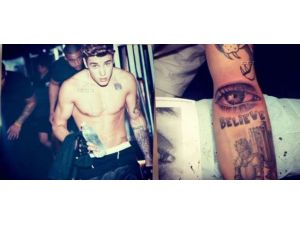 Annesinin Gözünü Döveme Yaptırdı