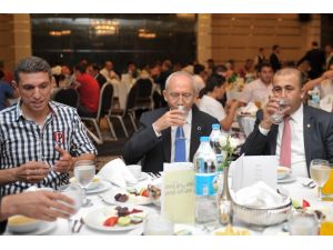 Chp Lideri Kılıçdaroğlu, Şehit Yakınları Ve Gazilerle İftarta Buluştu