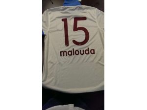 Malouda Kafa Karıştırdı