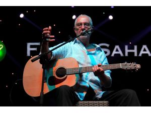 Samsun Özlemi Çekti, İlk Şarkı Sözünü Yazdı