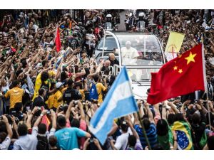 Papa, Brezilya’da Coşkuyla Karşılandı