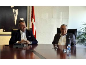Dersimspor Kulübü’nden Fikret Orman’a Ziyaret