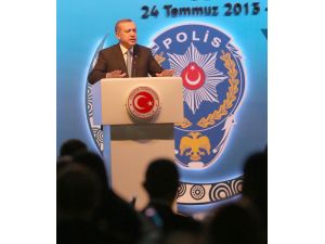 Başbakan Erdoğan, Emniyet Mensuplarıyla İftar Yaptı