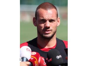 Sneijder: Mourinho İle Görüşüyorum